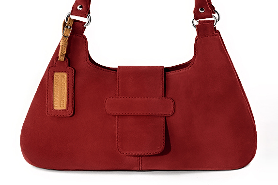 Burgundy red matching hnee-high boots and bag. Wiew of bag - Florence KOOIJMAN